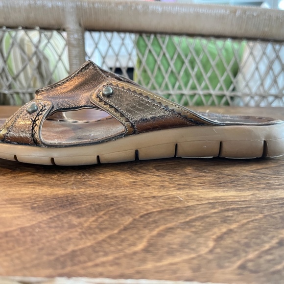 Cole Haan Slides/Sandals with Nike sole - Picture 2 of 4